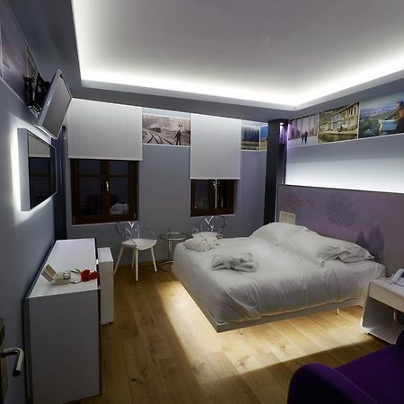 Veritas Boutique Art Hotel Veria  Rum bild